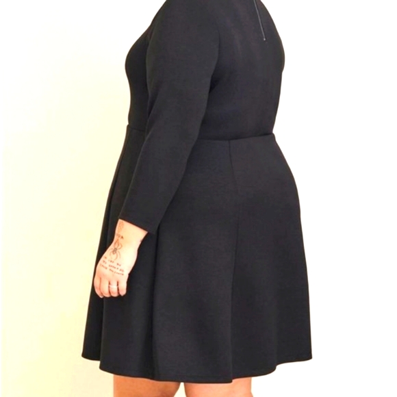 ❤️NWT VINTAGE TORRID DRESS - STUDIO CUPRO MOCK NECK MINI WRINKLE RESISTANT PLUS - Picture 2 of 9